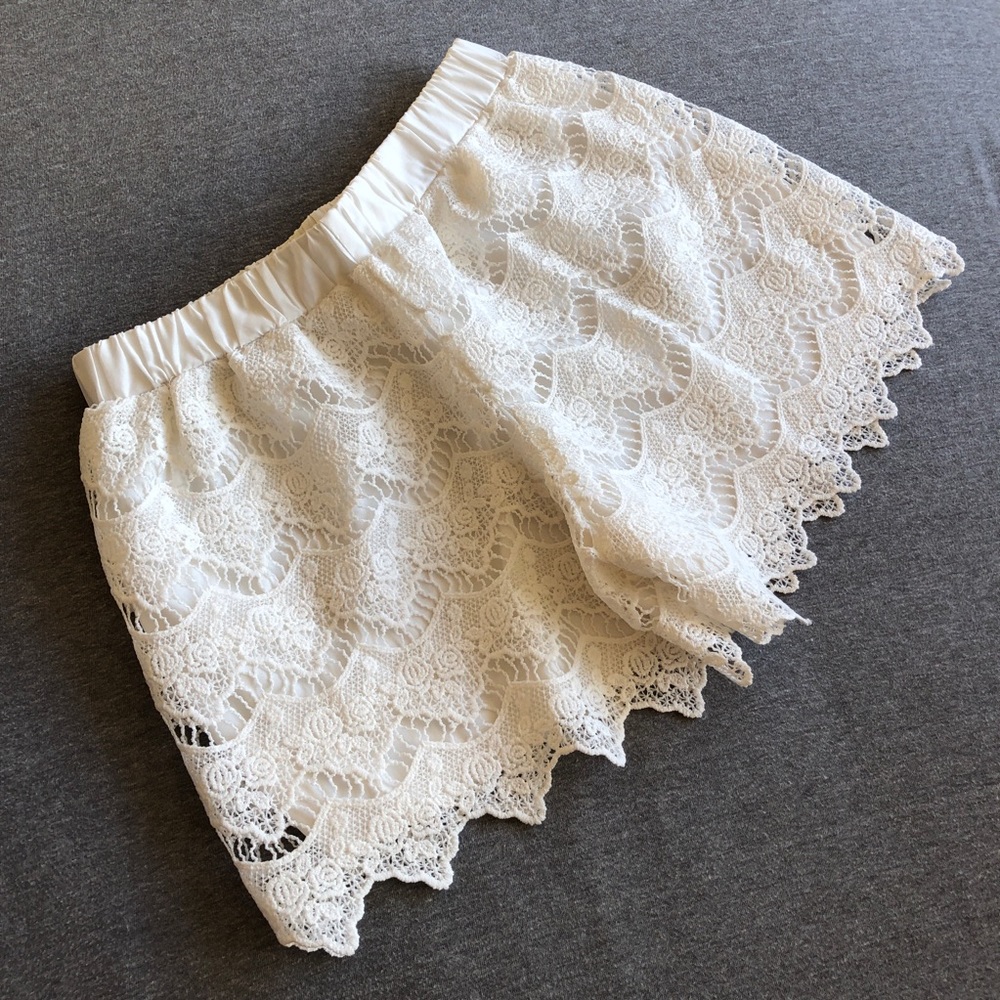 White lace shorts